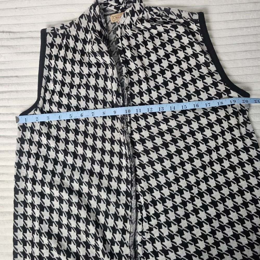 Art and Soul Houndstooth Knit Cardigan Vest Womens M Black White Open Front Cozy - Picture 5 of 8
